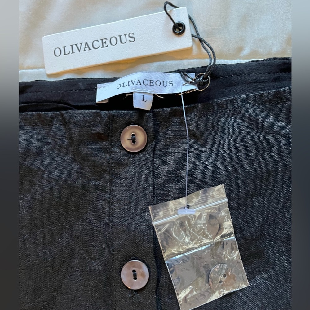 Olivaceous Women’s NWT Skirt Classic Fit Black size L - Picture 5 of 6